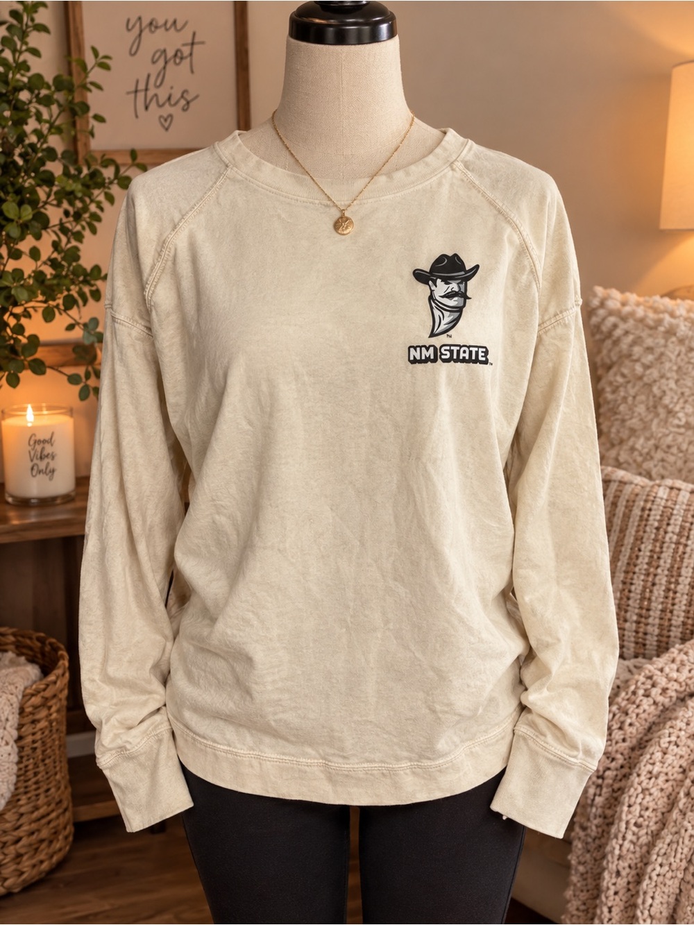 NM State Graphic Sweatshirt in Cream Large NWT